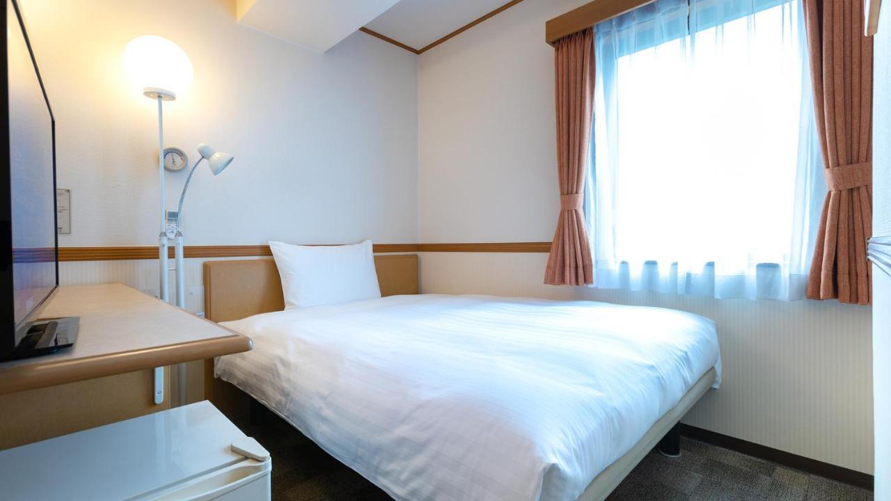 Toyoko Inn Okinawa Naha Asahibashi Ekimae Exterior photo