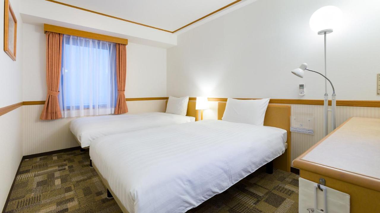 Toyoko Inn Okinawa Naha Asahibashi Ekimae Exterior photo