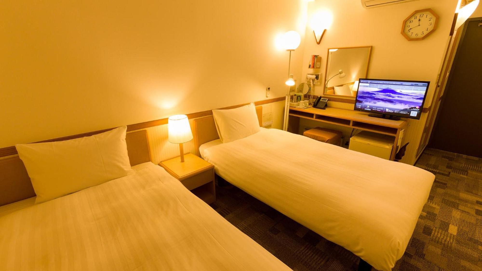 Toyoko Inn Okinawa Naha Asahibashi Ekimae Room photo