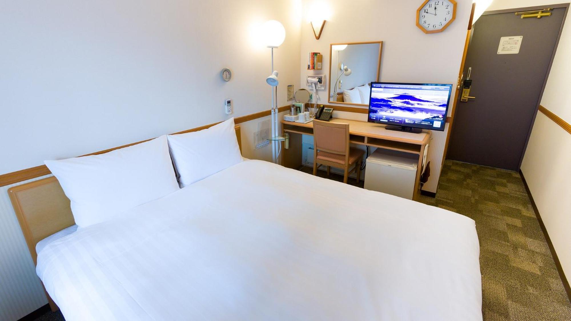 Toyoko Inn Okinawa Naha Asahibashi Ekimae Room photo
