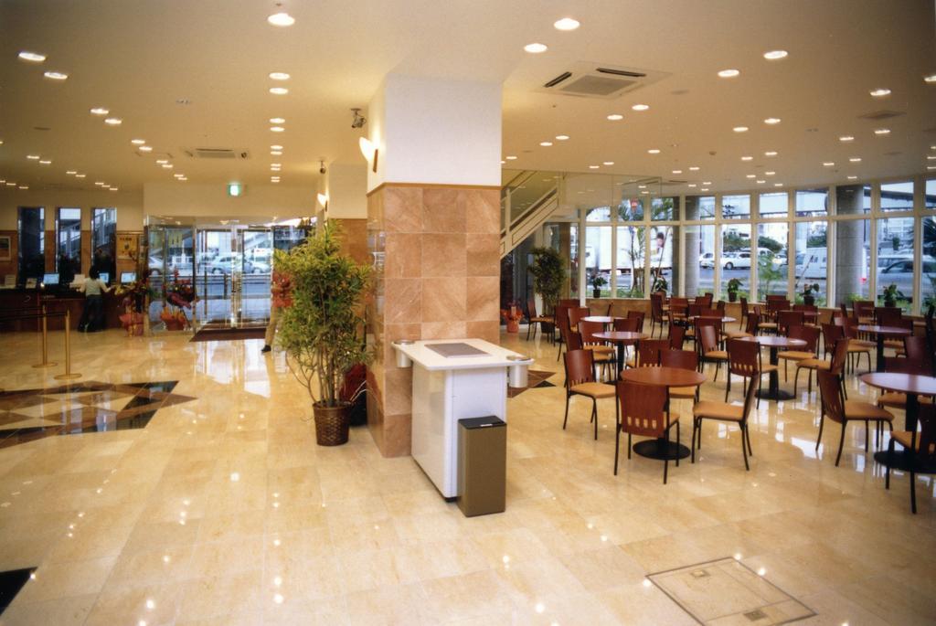Toyoko Inn Okinawa Naha Asahibashi Ekimae Exterior photo