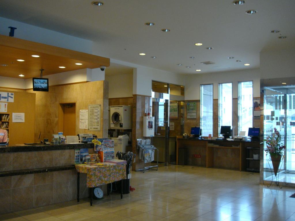Toyoko Inn Okinawa Naha Asahibashi Ekimae Exterior photo